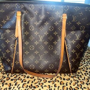 LOUIS VUITTON Monogram Totally MM